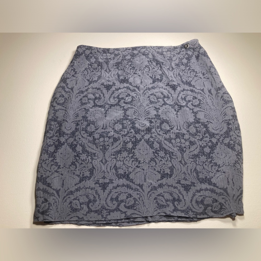 JONES NEW YORK 100% SILK WRAP SKIRT SIZE 12 NEVER WORN